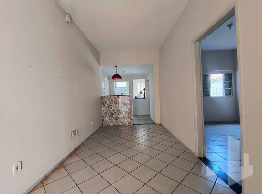 Foto 3 de Casa com 2 quartos para alugar, 150m2 em Jardim Bela Vista, Jau - SP