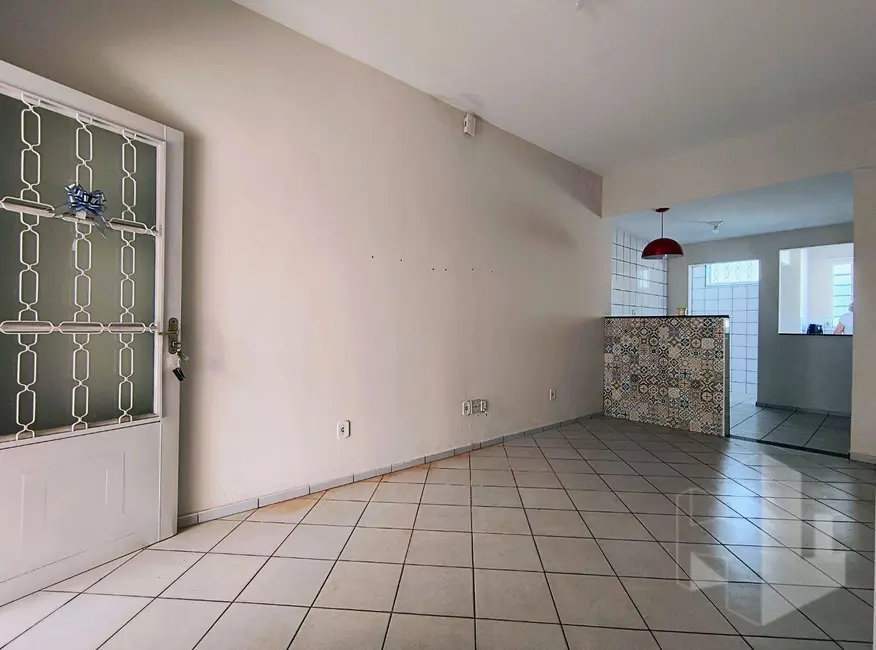 Foto 4 de Casa com 2 quartos para alugar, 150m2 em Jardim Bela Vista, Jau - SP
