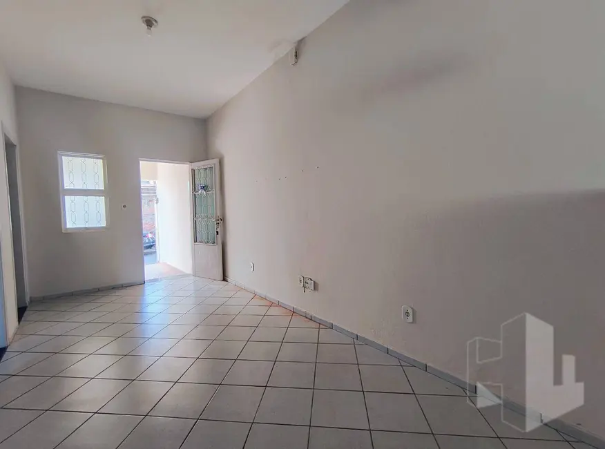 Foto 5 de Casa com 2 quartos para alugar, 150m2 em Jardim Bela Vista, Jau - SP