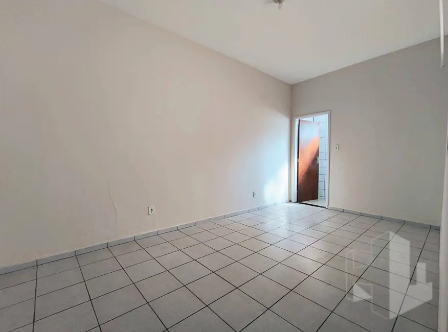 Foto 8 de Casa com 2 quartos para alugar, 150m2 em Jardim Bela Vista, Jau - SP