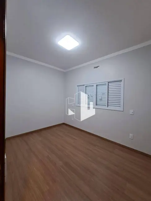 Foto 8 de Casa com 3 quartos à venda, 261m2 em Jau - SP