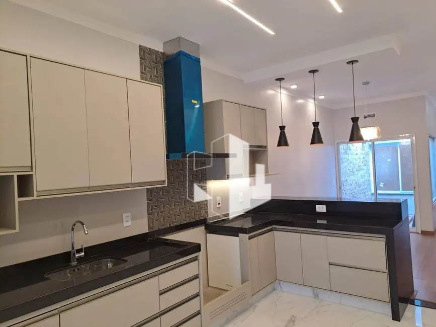 Foto 1 de Casa com 3 quartos à venda, 261m2 em Jau - SP