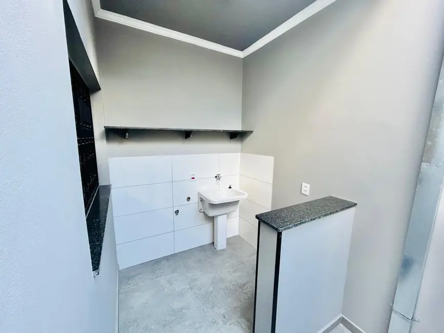 Foto 3 de Casa com 2 quartos à venda e para alugar, 184m2 em Jardim Doutor Roberto Pacheco, Jau - SP