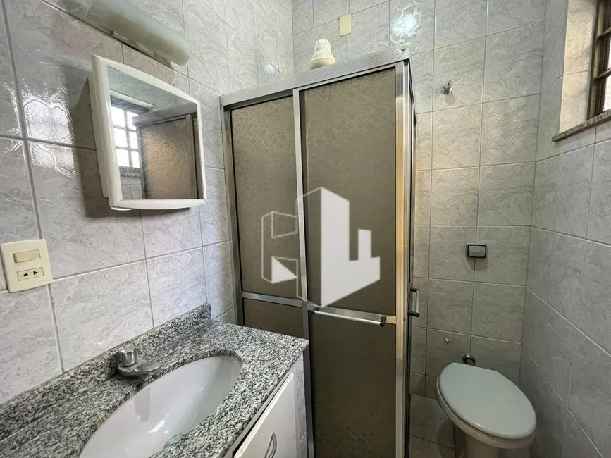 Foto 4 de Casa com 2 quartos para alugar, 200m2 em Jardim Santa Rosa, Jau - SP