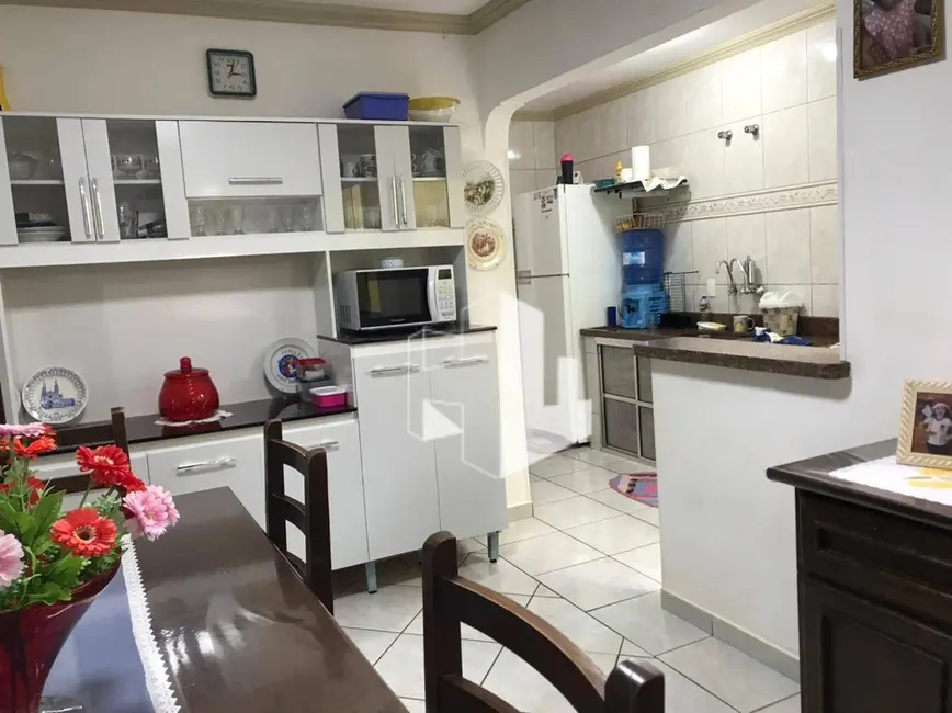 Foto 7 de Casa com 3 quartos à venda, 200m2 em Jardim Olímpia, Jau - SP