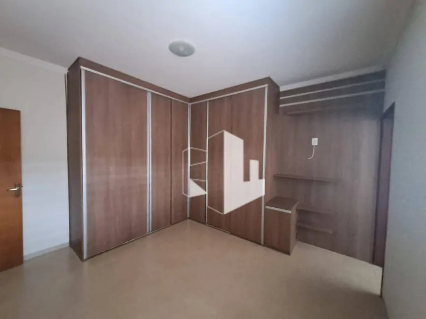 Foto 9 de Casa com 2 quartos à venda, 175m2 em Jardim Dona Emília, Jau - SP