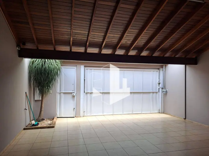 Foto 2 de Casa com 2 quartos à venda, 175m2 em Jardim Dona Emília, Jau - SP