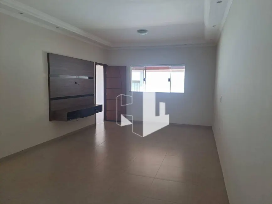 Foto 4 de Casa com 2 quartos à venda, 175m2 em Jardim Dona Emília, Jau - SP