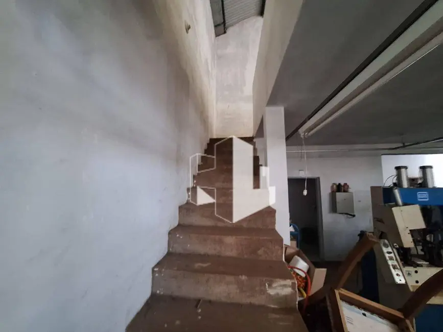 Foto 9 de Armazém / Galpão à venda e para alugar, 300m2 em Chácara Flora, Jau - SP