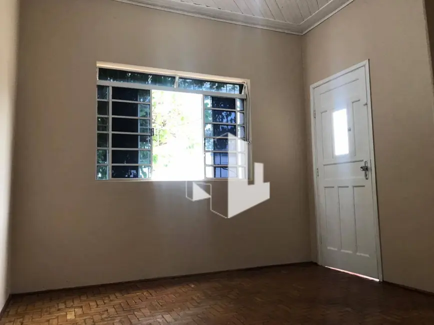 Foto 1 de Casa com 2 quartos para alugar, 140m2 em Centro, Jau - SP