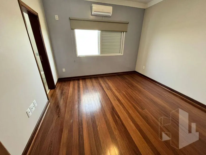 Foto 9 de Casa com 3 quartos à venda e para alugar, 307m2 em Jardim Alvorada II, Jau - SP