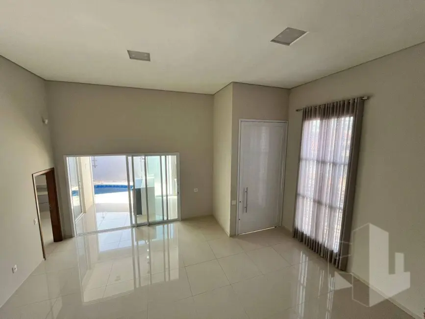 Foto 4 de Casa com 3 quartos à venda e para alugar, 307m2 em Jardim Alvorada II, Jau - SP