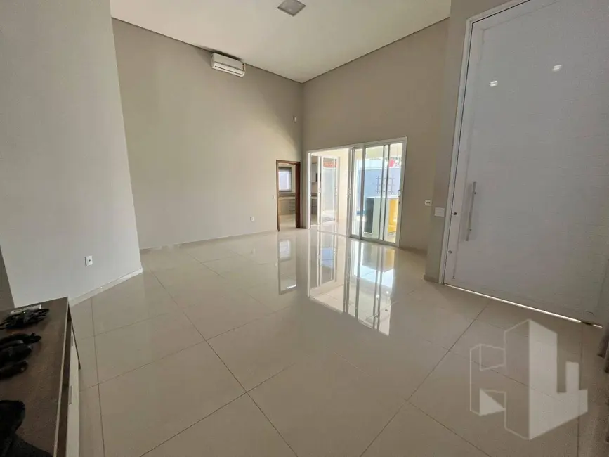 Foto 5 de Casa com 3 quartos à venda e para alugar, 307m2 em Jardim Alvorada II, Jau - SP