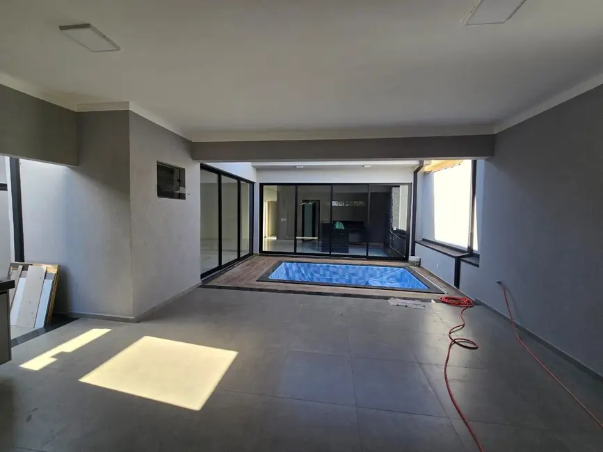 Foto 1 de Casa com 3 quartos à venda, 250m2 em Jardim São Francisco, Jau - SP