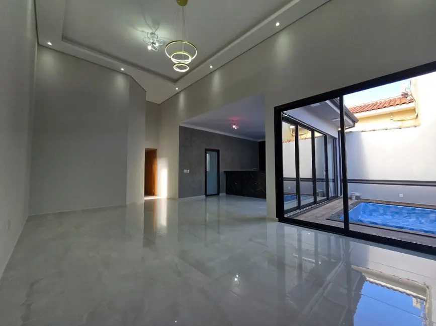 Foto 9 de Casa com 3 quartos à venda, 250m2 em Jardim São Francisco, Jau - SP