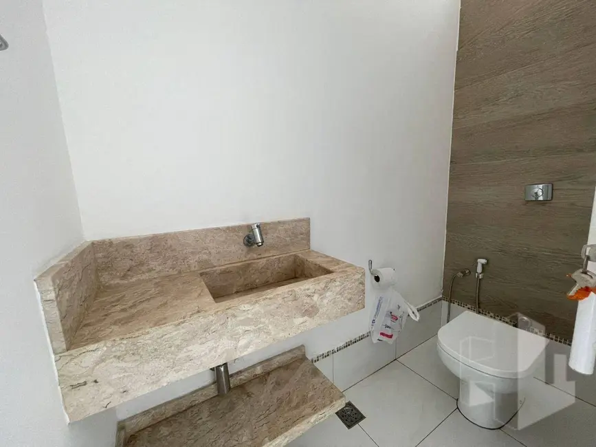 Foto 4 de Casa de Condomínio com 3 quartos para alugar, 352m2 em Condomínio Flamboyant, Jau - SP
