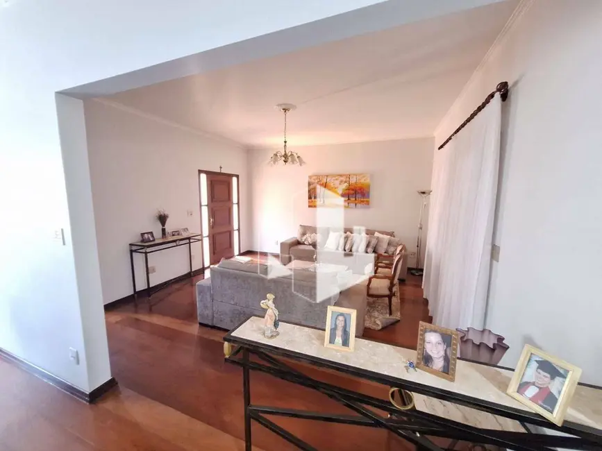 Foto 6 de Casa com 3 quartos à venda, 720m2 em Jardim Alvorada, Jau - SP