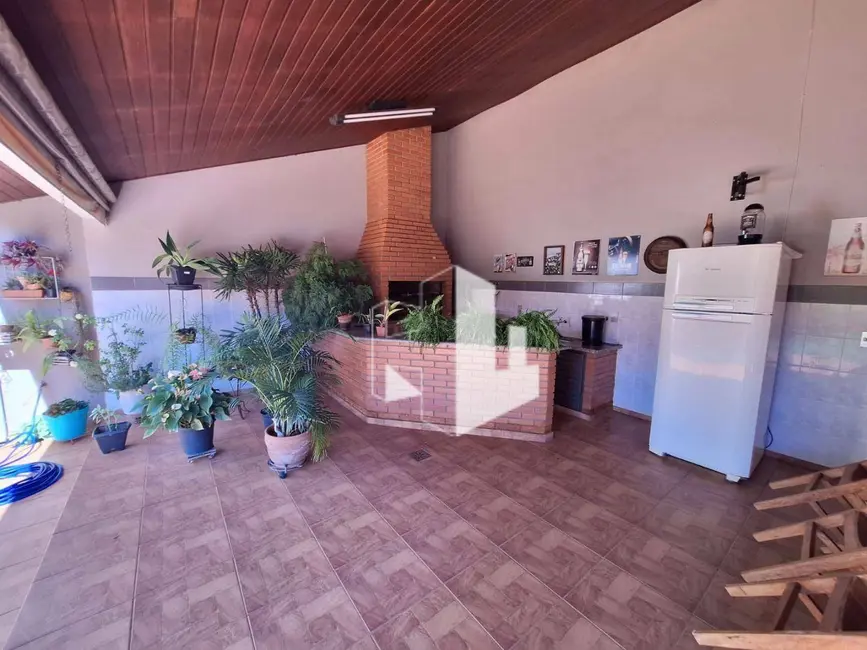 Foto 2 de Casa com 3 quartos à venda, 720m2 em Jardim Alvorada, Jau - SP