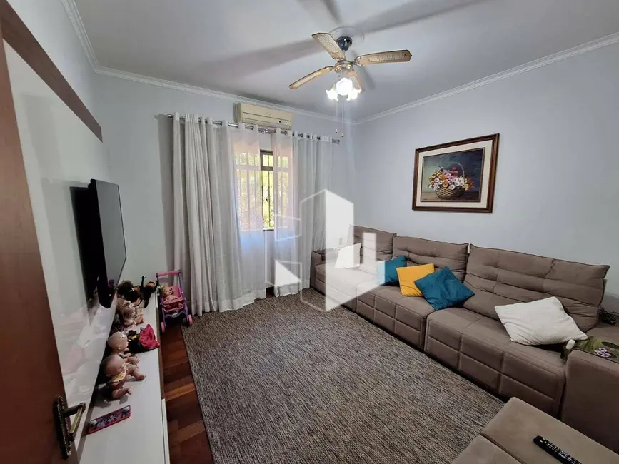 Foto 4 de Casa com 3 quartos à venda, 720m2 em Jardim Alvorada, Jau - SP