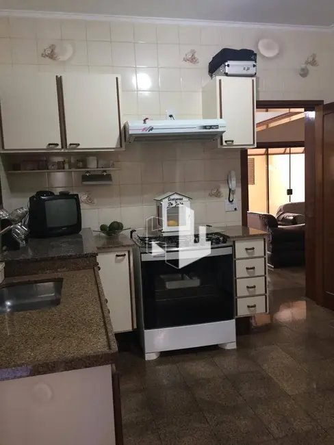 Foto 5 de Casa com 3 quartos à venda, 211m2 em Jardim Regina, Jau - SP