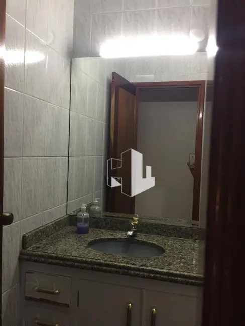 Foto 3 de Casa com 3 quartos à venda, 211m2 em Jardim Regina, Jau - SP