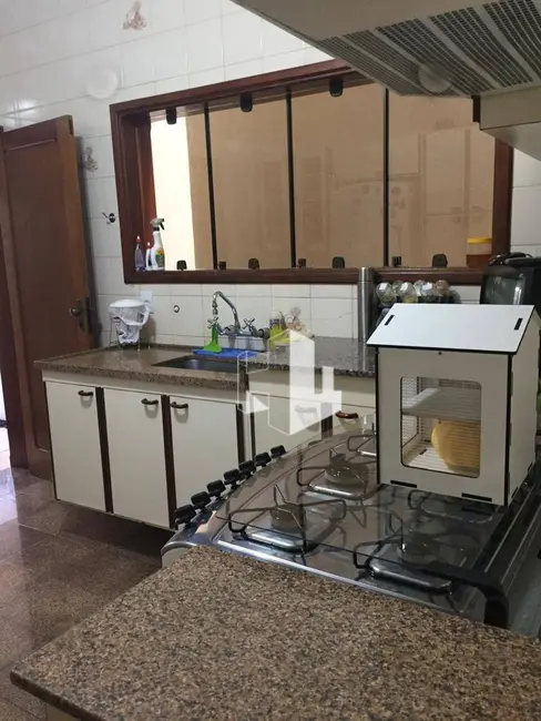 Foto 4 de Casa com 3 quartos à venda, 211m2 em Jardim Regina, Jau - SP
