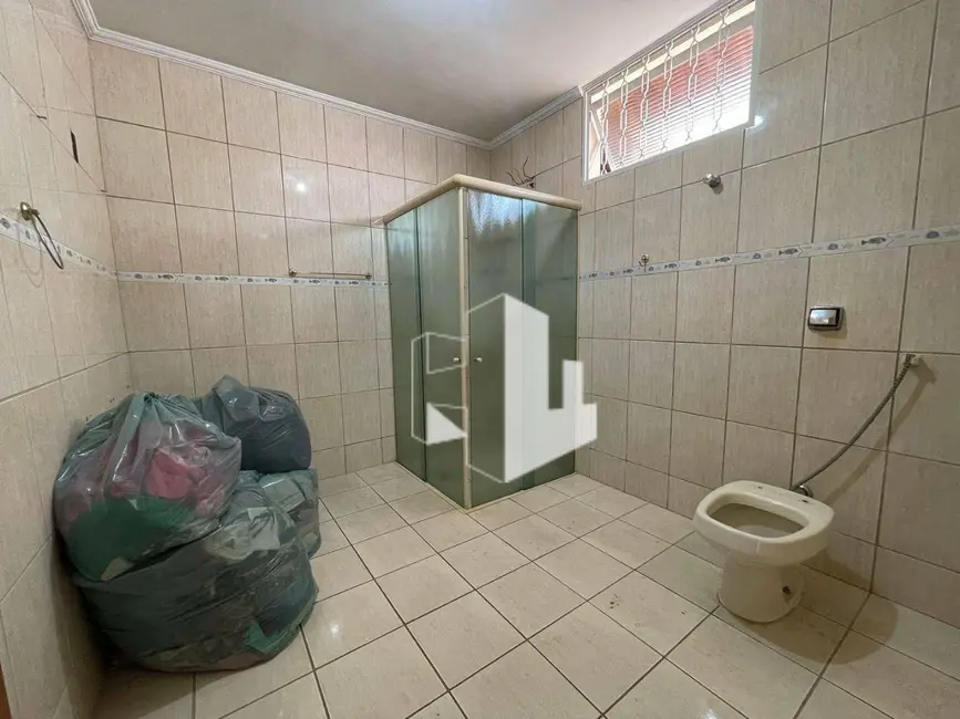 Foto 8 de Casa com 3 quartos para alugar, 250m2 em Centro, Jau - SP