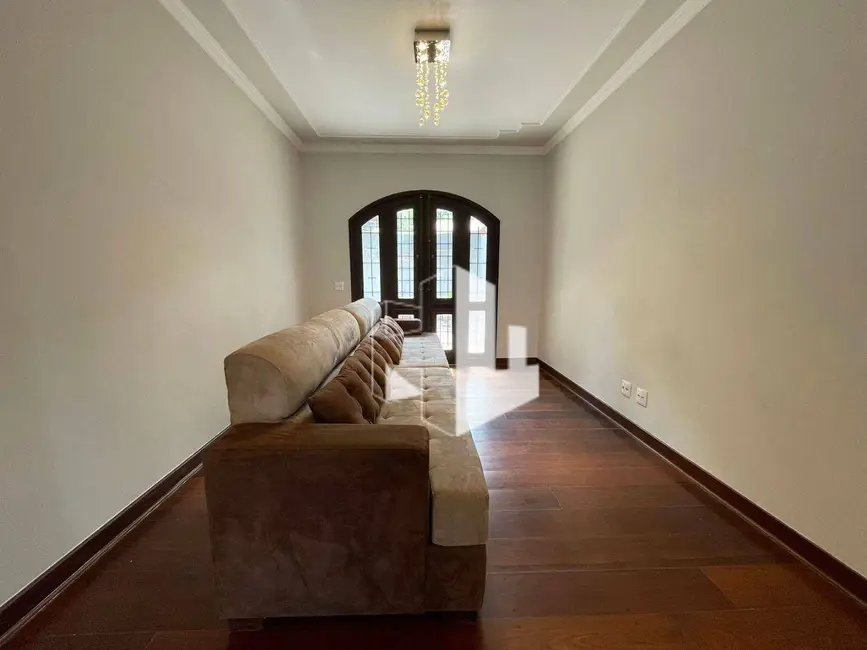 Foto 9 de Casa com 4 quartos para alugar, 300m2 em Chácara Bela Vista, Jau - SP