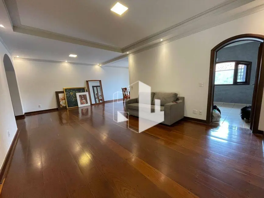 Foto 7 de Casa com 4 quartos para alugar, 300m2 em Chácara Bela Vista, Jau - SP