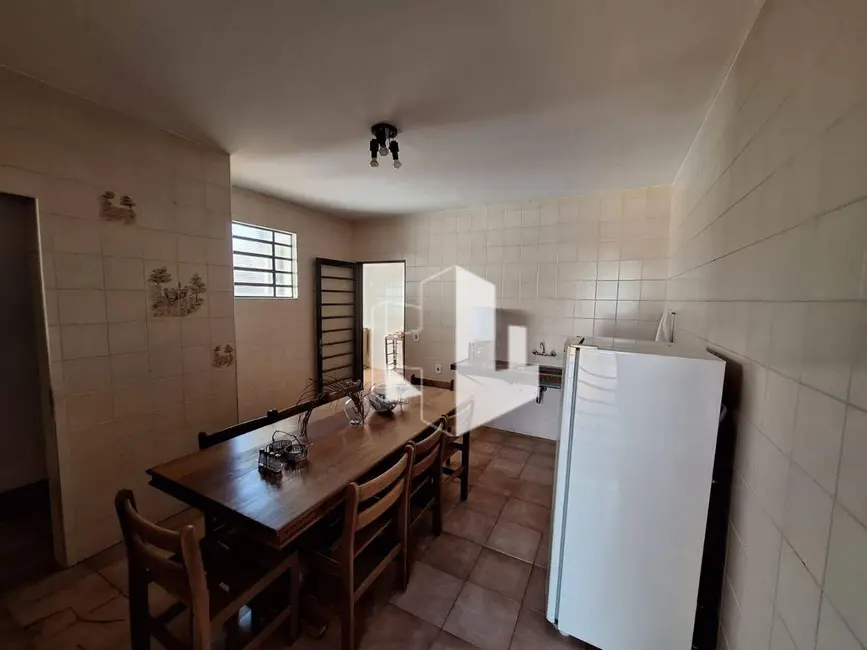 Foto 5 de Casa com 3 quartos à venda, 250m2 em Jardim São Caetano, Jau - SP