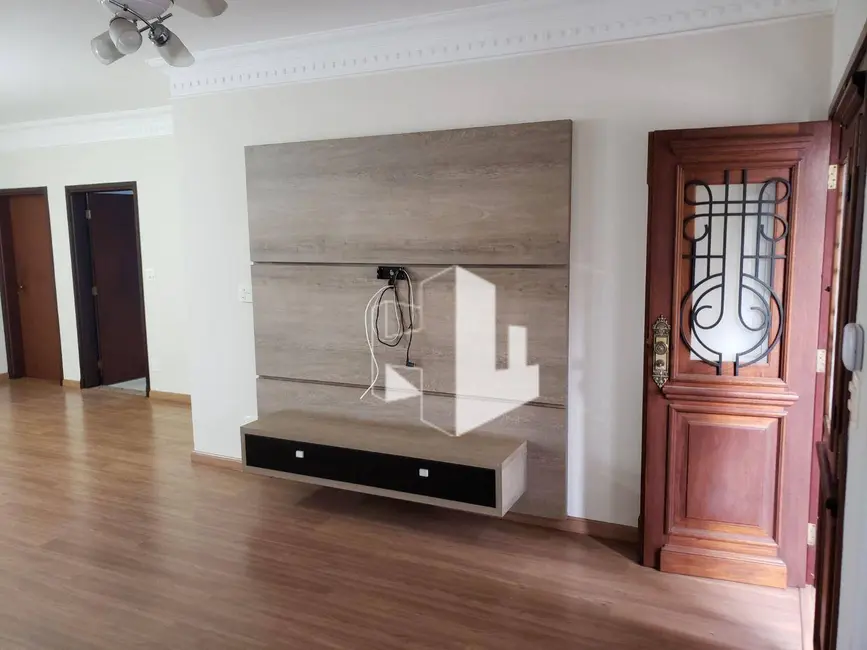 Foto 2 de Casa com 3 quartos à venda e para alugar, 360m2 em Jardim Maria Luiza I, Jau - SP