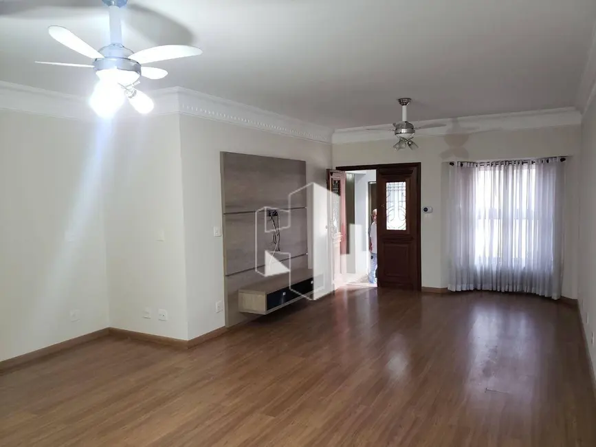 Foto 1 de Casa com 3 quartos à venda e para alugar, 360m2 em Jardim Maria Luiza I, Jau - SP