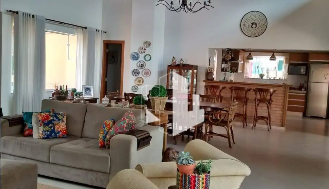 Foto 3 de Casa de Condomínio com 3 quartos à venda, 1000m2 em Jau - SP