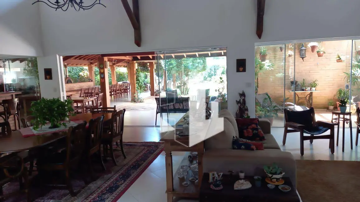 Foto 6 de Casa de Condomínio com 3 quartos à venda, 1000m2 em Jau - SP