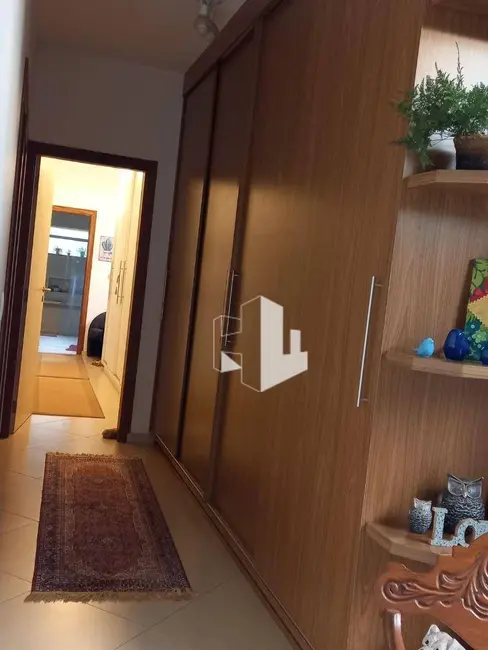 Foto 9 de Casa de Condomínio com 3 quartos à venda, 1000m2 em Jau - SP