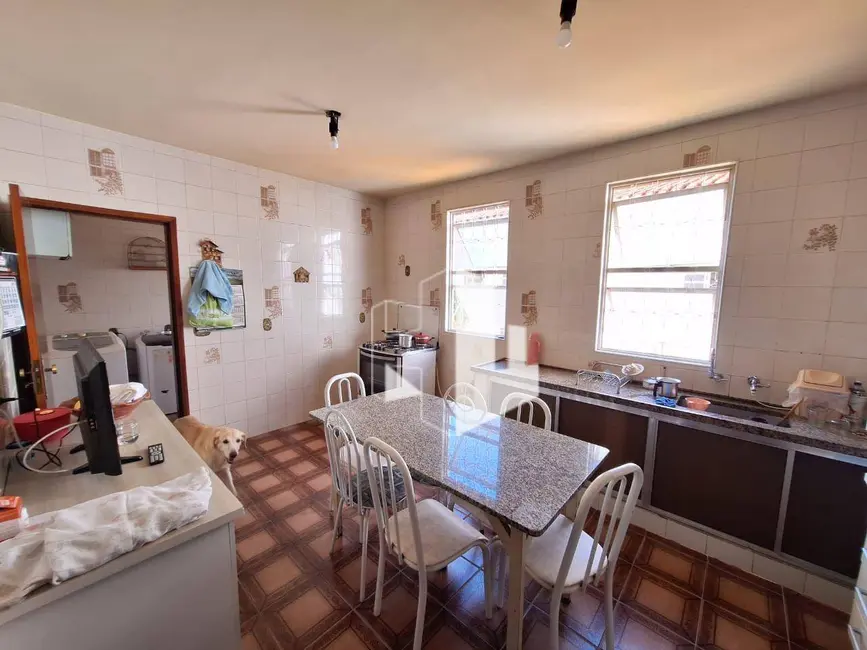 Foto 3 de Casa com 3 quartos à venda, 330m2 em Jardim Maria Luiza II, Jau - SP