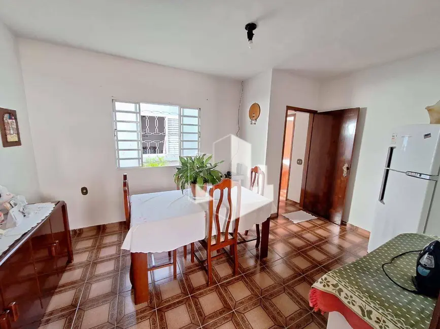 Foto 4 de Casa com 3 quartos à venda, 330m2 em Jardim Maria Luiza II, Jau - SP