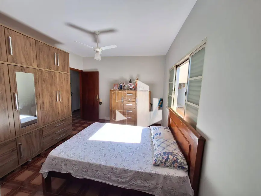 Foto 6 de Casa com 3 quartos à venda, 330m2 em Jardim Maria Luiza II, Jau - SP