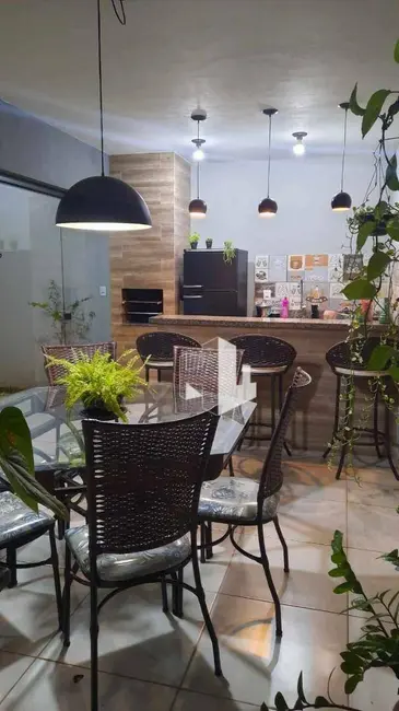 Casa com 2 quartos à venda, 261m2 em Jau - SP - imagem 2 Foto 2 de Casa com 2 quartos à venda, 261m2 em Jau - SP