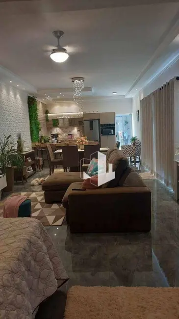 Casa com 2 quartos à venda, 261m2 em Jau - SP - imagem 8 Foto 8 de Casa com 2 quartos à venda, 261m2 em Jau - SP