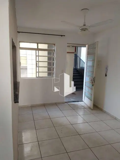 Foto 3 de Apartamento com 2 quartos à venda, 48m2 em Vila Brasil, Jau - SP
