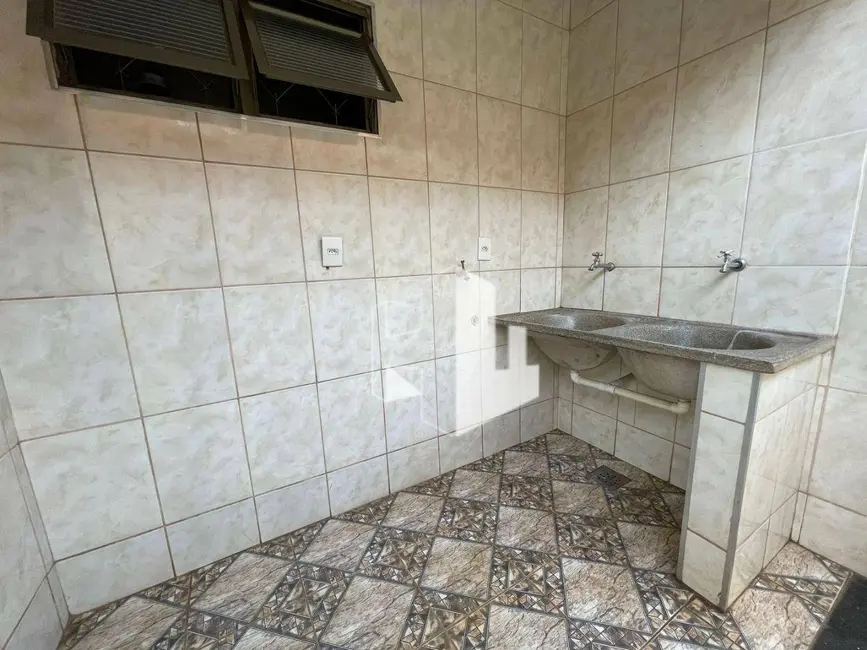 Foto 9 de Casa com 2 quartos à venda, 150m2 em Jardim Sanzovo, Jau - SP