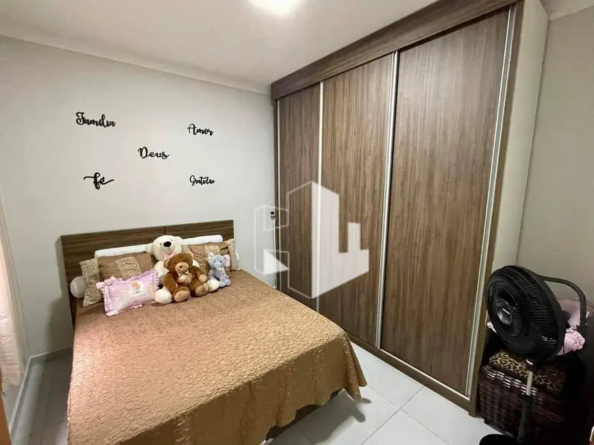 Foto 8 de Casa com 3 quartos à venda, 250m2 em Jau - SP