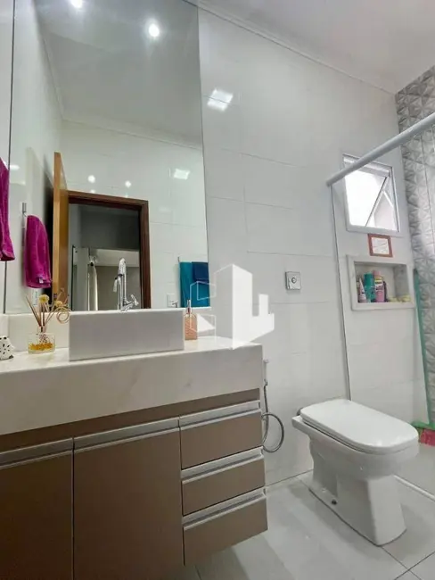 Foto 9 de Casa com 3 quartos à venda, 250m2 em Jau - SP