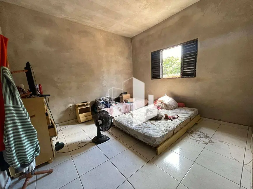 Foto 5 de Casa com 4 quartos à venda, 250m2 em Jardim Cila de Lúcio Bauab, Jau - SP