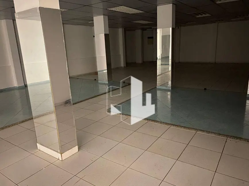 Foto 4 de Sala Comercial para alugar, 980m2 em Centro, Jau - SP