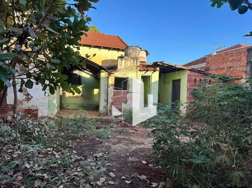 Foto 2 de Casa com 2 quartos à venda, 464m2 em Vila Nova, Jau - SP