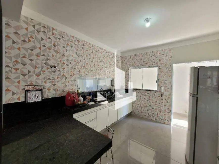 Foto 2 de Casa com 3 quartos à venda, 250m2 em Jardim Alvorada, Jau - SP