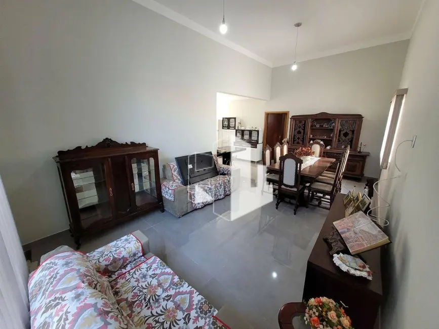 Foto 3 de Casa com 3 quartos à venda, 250m2 em Jardim Alvorada, Jau - SP