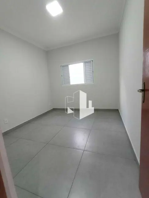 Casa com 2 quartos à venda, 170m2 em Bariri - SP - imagem 5 Foto 5 de Casa com 2 quartos à venda, 170m2 em Bariri - SP
